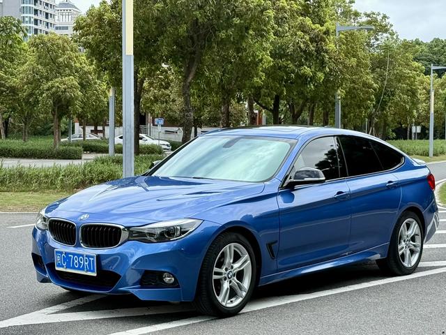 BMW 3 Series GT 2019 320i M sports suit