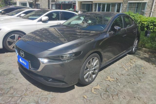 Mazda3 Enclave 2020 2.0L Automatic Premium Edition