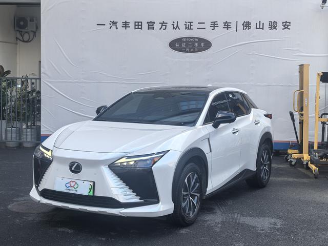 Lexus RZ 2023 450e DIRECT4 Vertical Leader Edition