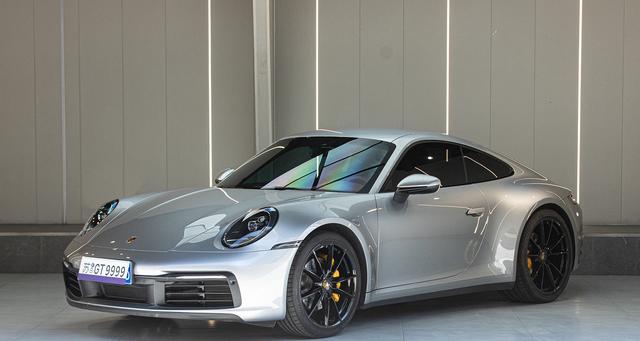 Porsche 911 2023 Carrera 3.0T