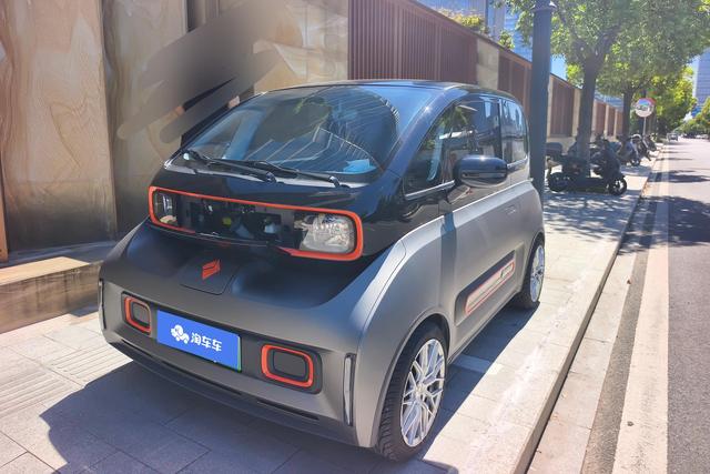 Baojun KiWi EV 2022 Designer Light Edition Lithium Iron Phosphate