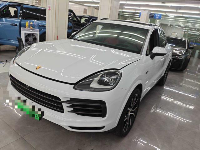 Cayenne E-Hybrid 2023 Cayenne E-Hybrid 2.0T