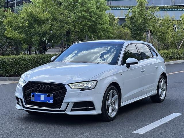 Audi A3 2019 Sportback 35 TFSI Style National V