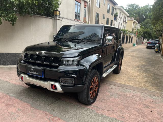 Beijing off-road BJ40 2020 2.0T automatic four-wheel drive City Hunter Edition Extreme type