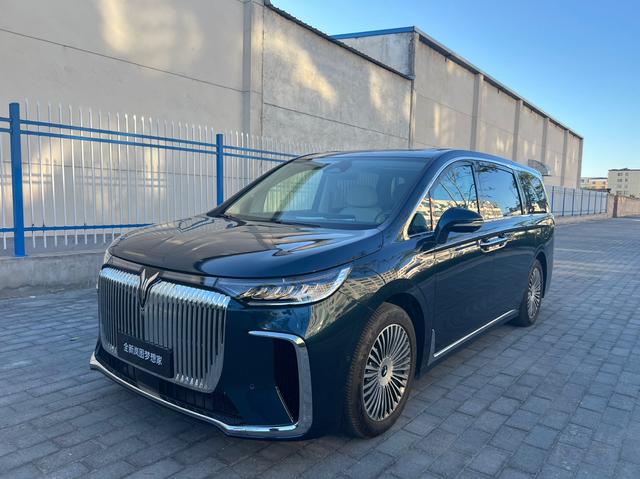 Lantu Dreamer PHEV 2025 Four-wheel drive Premium Kunpeng Edition