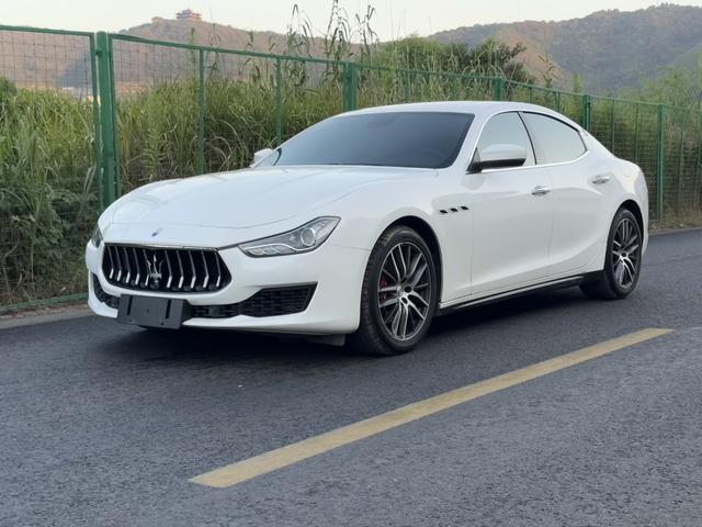Ghibli 2019 3.0T 350Hp Standard Edition State VI