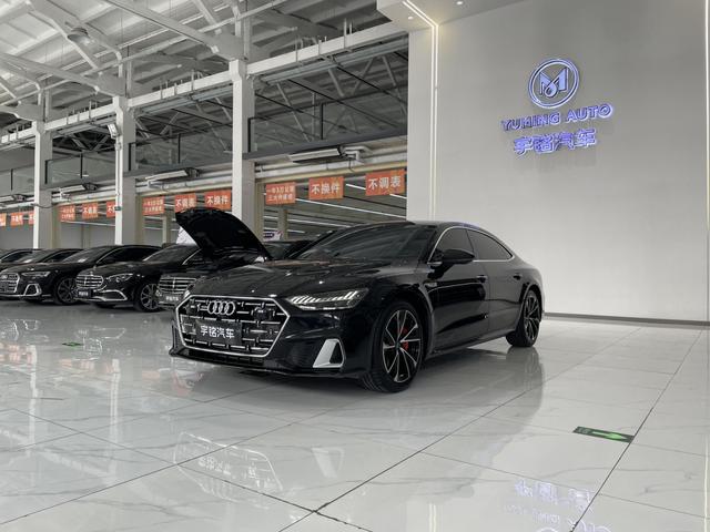 Audi A7L 2022 model 45 TFSI S-line dream new version