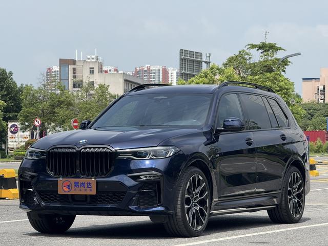 BMW X7 2021 SECOND MODEL xDrive40i Executive M Sport Package