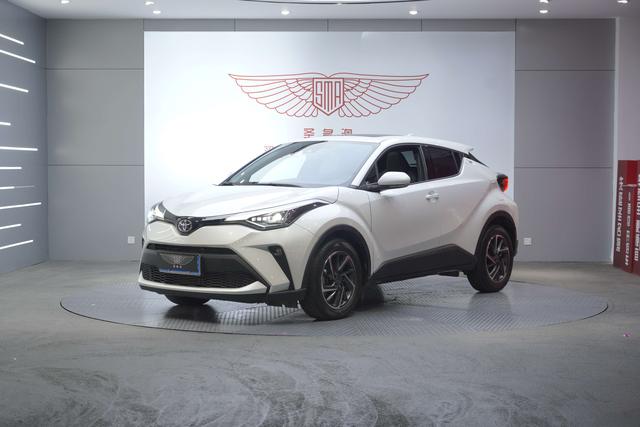 Toyota C-HR 2023 2.0L Deluxe Edition