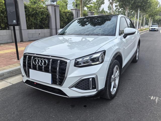 Audi Q2L 2022 35 TFSI Progressive Elegance