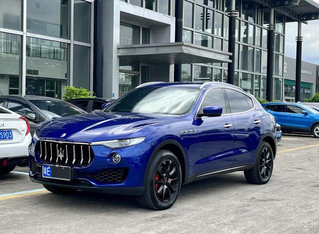 Levante 2020 3.0T Standard Edition