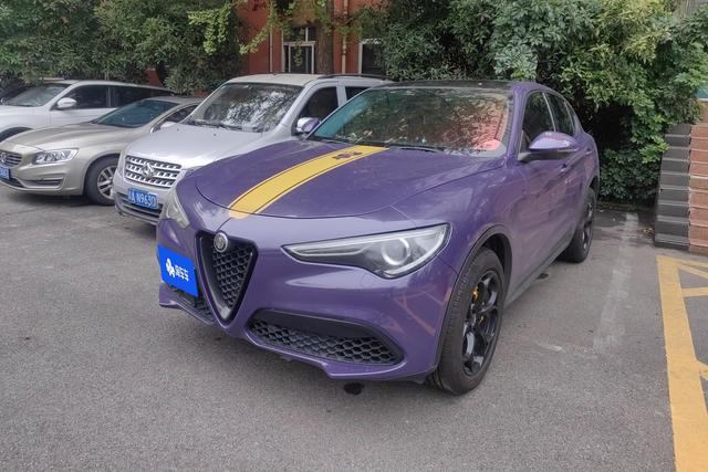 Stelvio Steinway 2017 2.0T 200HP Elite