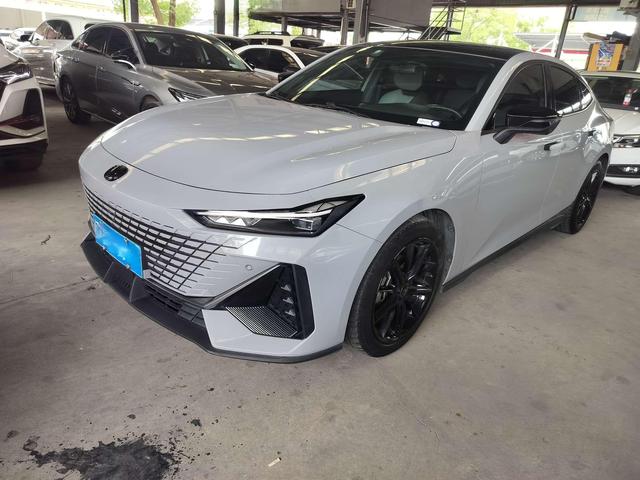 Changan UNI-V 2022 1.5T Intelligent Pilot Model