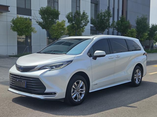 Saina 2024 dual-engine 2.5L comfort edition