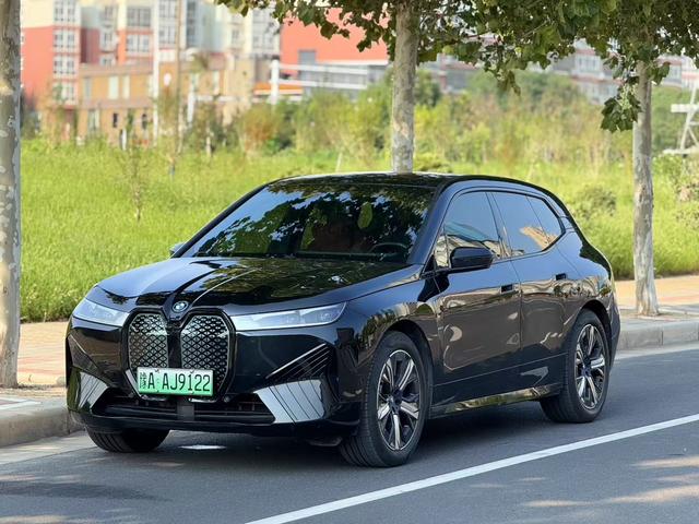 BMW iX 2021 xDrive50