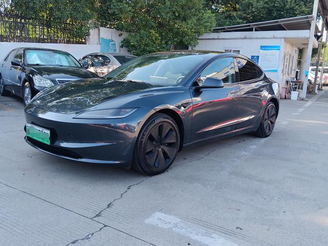 Model 3 2023 Rear Wheel Drive