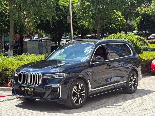 BMW X7 2022 xDrive40i Premium M Sport Package