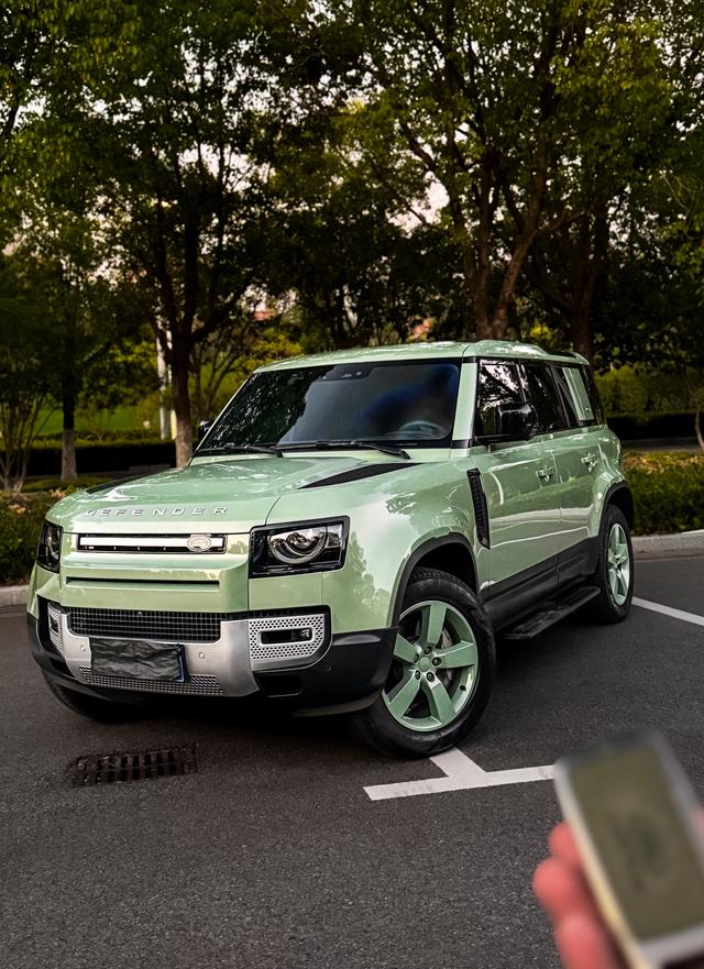 Defender 2023 110 3.0T P400 75th Anniversary Special Edition