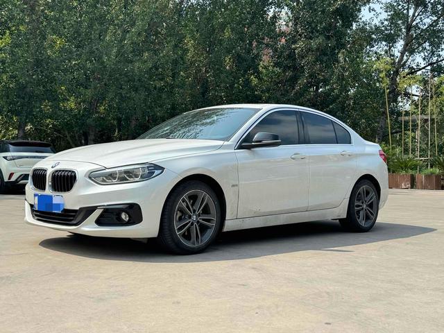 BMW 1 Series 2018 118i Sport