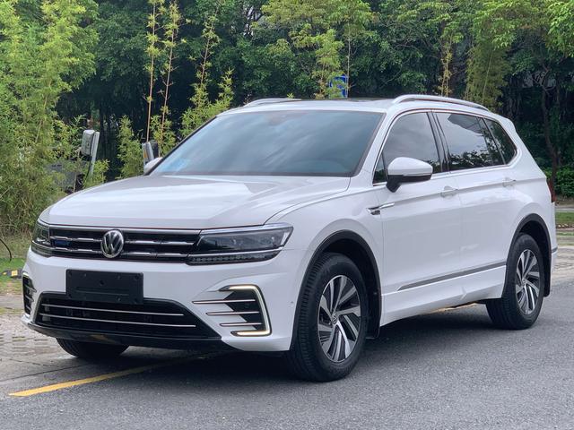 Touareg L PHEV 2020 430PHEV Plug-In Hybrid Signature Edition