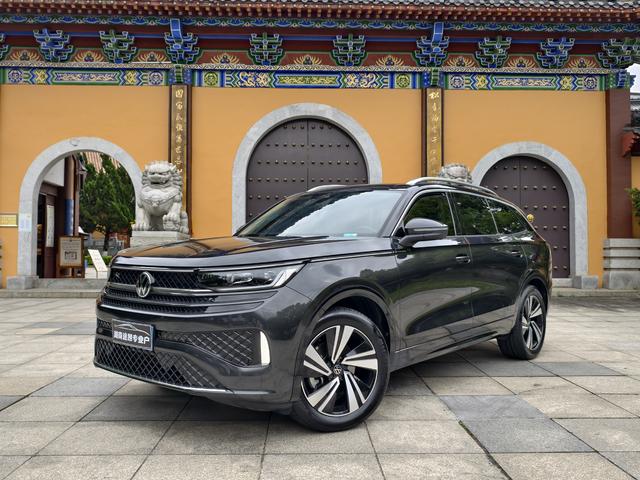 Range Rover 2023 380TSI 4WD R-Line Cruise Edition