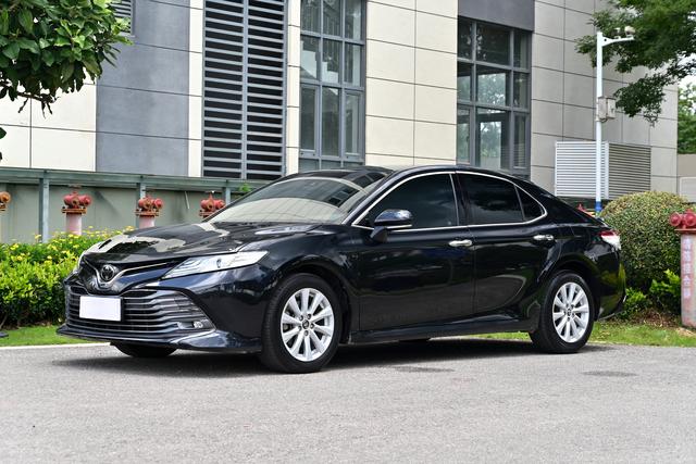 Camry 2018 2.0G Luxury Edition