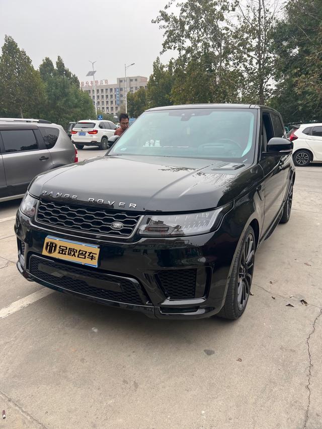 Range Rover Sport 2021 Model 3.0 L6 Yao Black Version