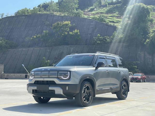 Beijing off-road BJ30 2024 1.5T DHT 4WD magic nuclear power drive Advanced Version