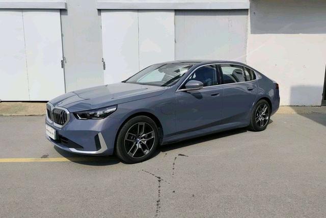BMW i5 2024 eDrive35L Exclusive Luxury Set