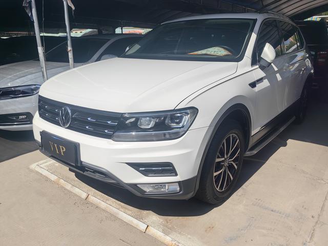 Touganda L 2018 330TSI Automatic 2WD Luxury Edition