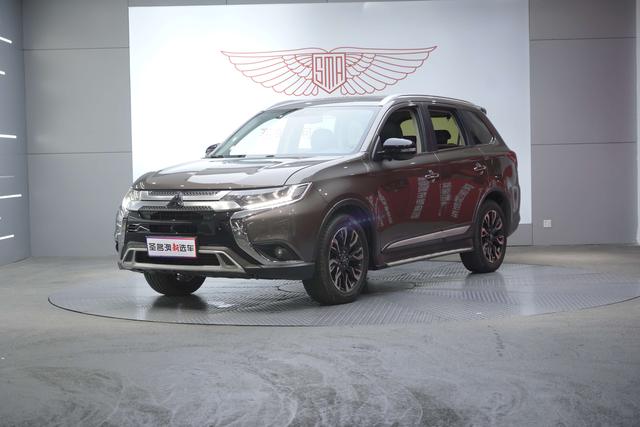 Outlander 2019 2.4L 4WD Peugeot 5-seat National VI