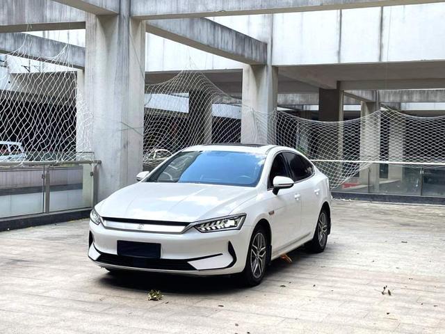 Qin PLUS EV 2021 400KM Luxury Model