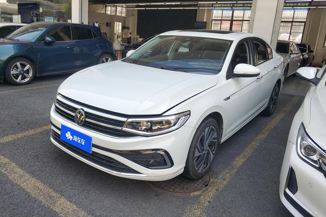 Bora 2023 280TSI DSG Premium Edition