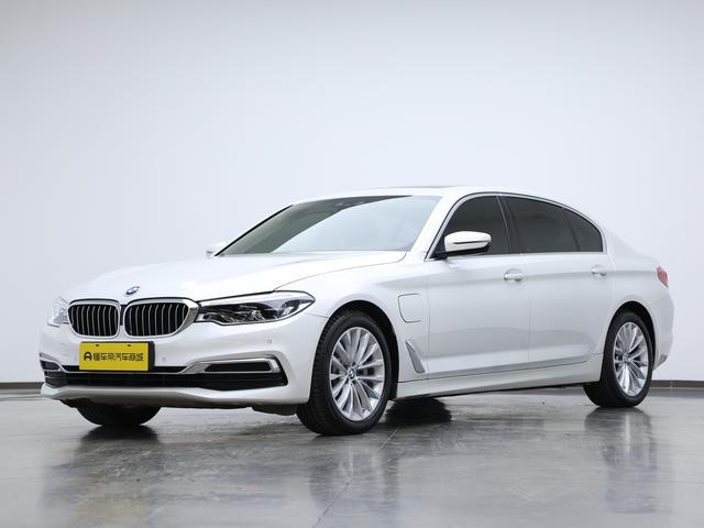 BMW 5 Series PHEV 2020 530Le Luxury Package