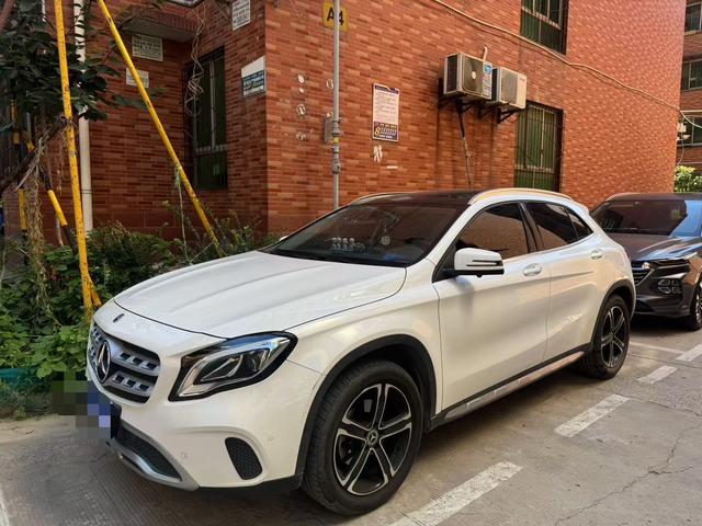 Mercedes-Benz GLA 2018 GLA 200 Style