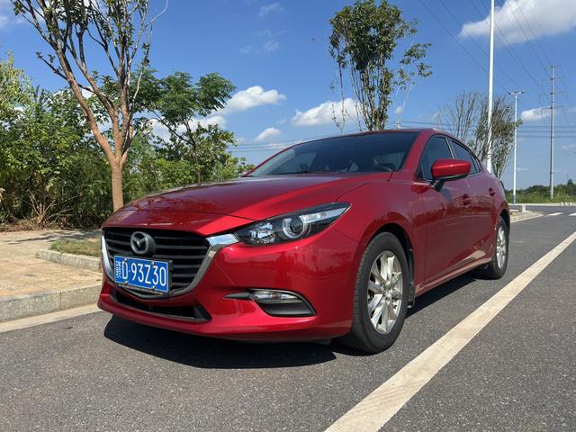 Mazda3 Enclave 2017 trim 1.5L Auto Comfort State V