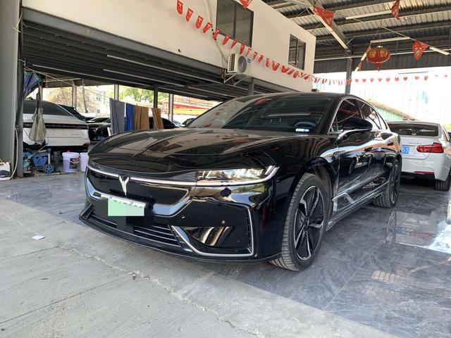 Lantu Chasing Light EV 2023 580km Standard Battery Life Version