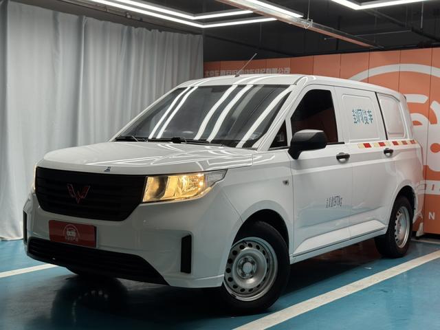 Wuling Hongguang PLUS 2019 1.5T manual Compact 2-seater