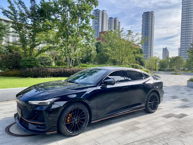 Changan UNI-V 2023 1.5T Sport Edition