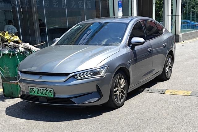 QIN PLUS EV 2021 500KM Luxury Model