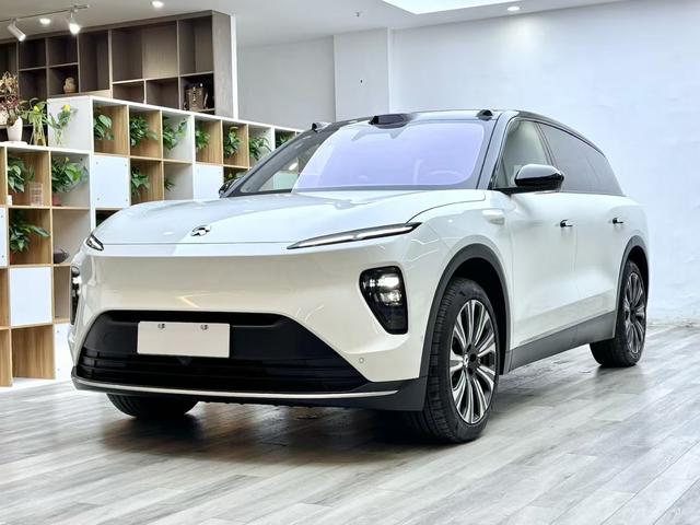 Nio ES8 2024 model 75kWh