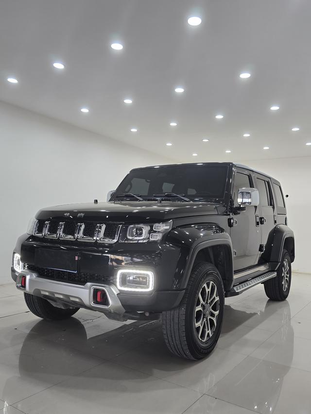 Beijing off-road BJ40 2020 2.0T automatic four-wheel drive city Hunter edition knight type