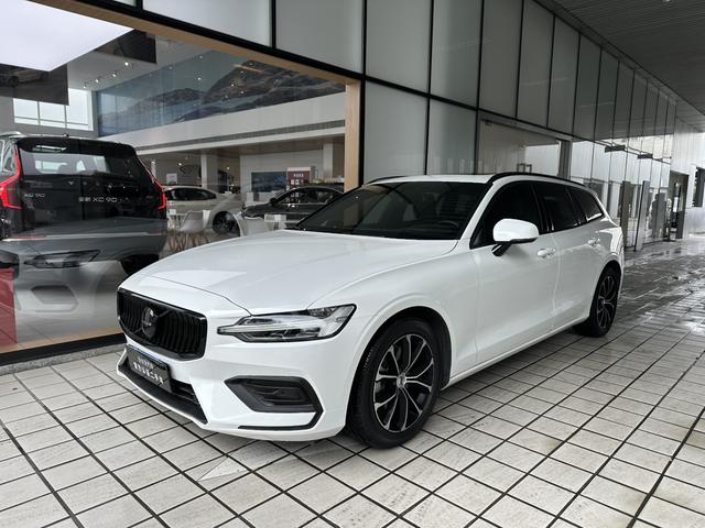 VOLVO V60 2021 B4 Intelligent Deluxe