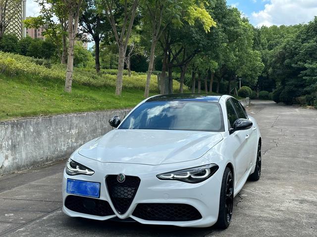 Giulia Juliet 2024 2.0T 280HP Dragon Edition Dragon Edition Limited Edition