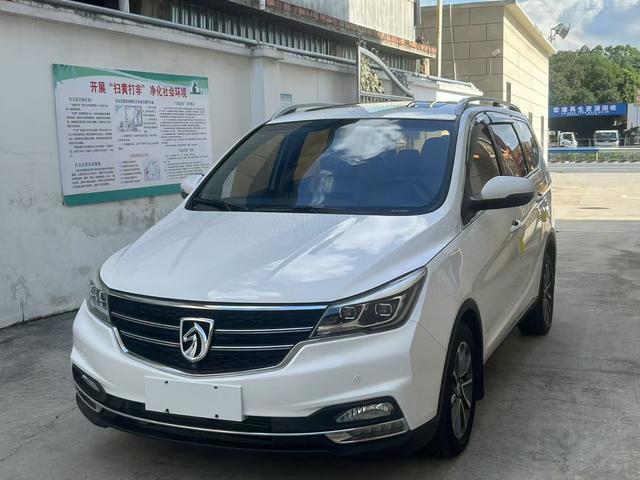 Baojun 730 2017 1.5T DCT flagship 7-seater National V