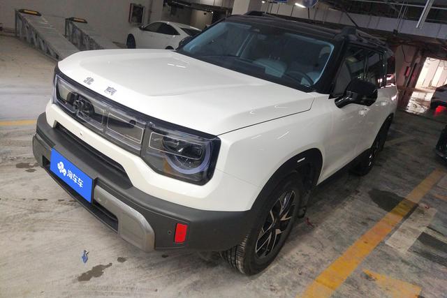 Beijing off-road BJ30 2024 1.5T DCT two-wheel drive light wild Pro version