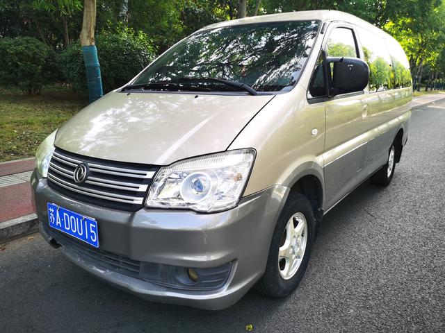 Lingzhi 2018 M3L 1.6L 7-seater comfort type