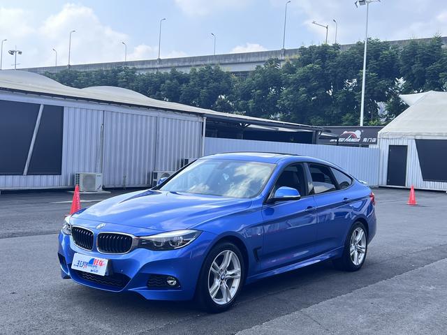 BMW 3 Series GT 2018 model 320i fashion type