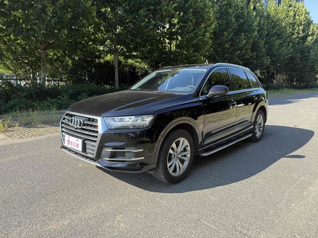 Audi Q7 2018 40 TFSI Comfort