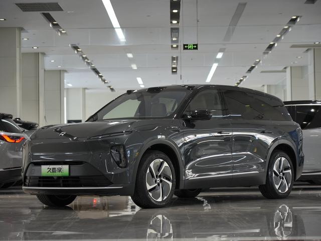 Nio ES8 2024 model 75kWh